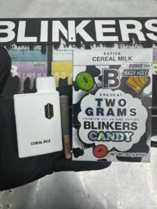 blinkers 2g with hash hole, blinkers vape, blinker disposable, blinker vape, blinker cart